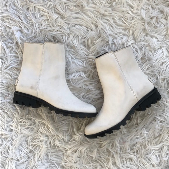 NEW • Sorel • Phoenix Zip Ankle Boots Fawn 7 - Picture 5 of 8